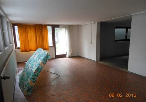 Kernsanierung mit Kosmetikstudio in Mögglingen, vorher